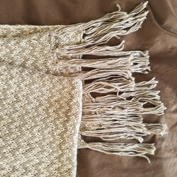 Express toupe/tan chevron sweater scarf - Picture 2 of 3
